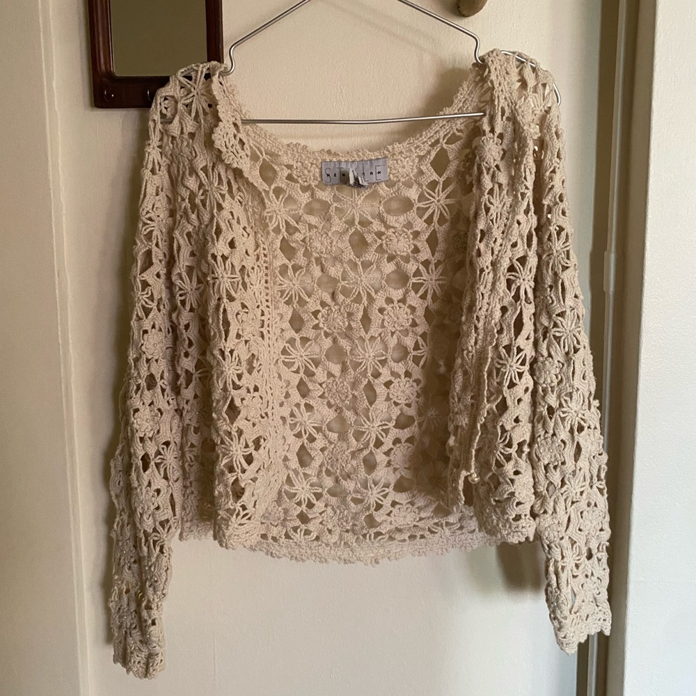 New York Style Doily Pinwheel Sweater with pearls white/cream crochet Cardigan